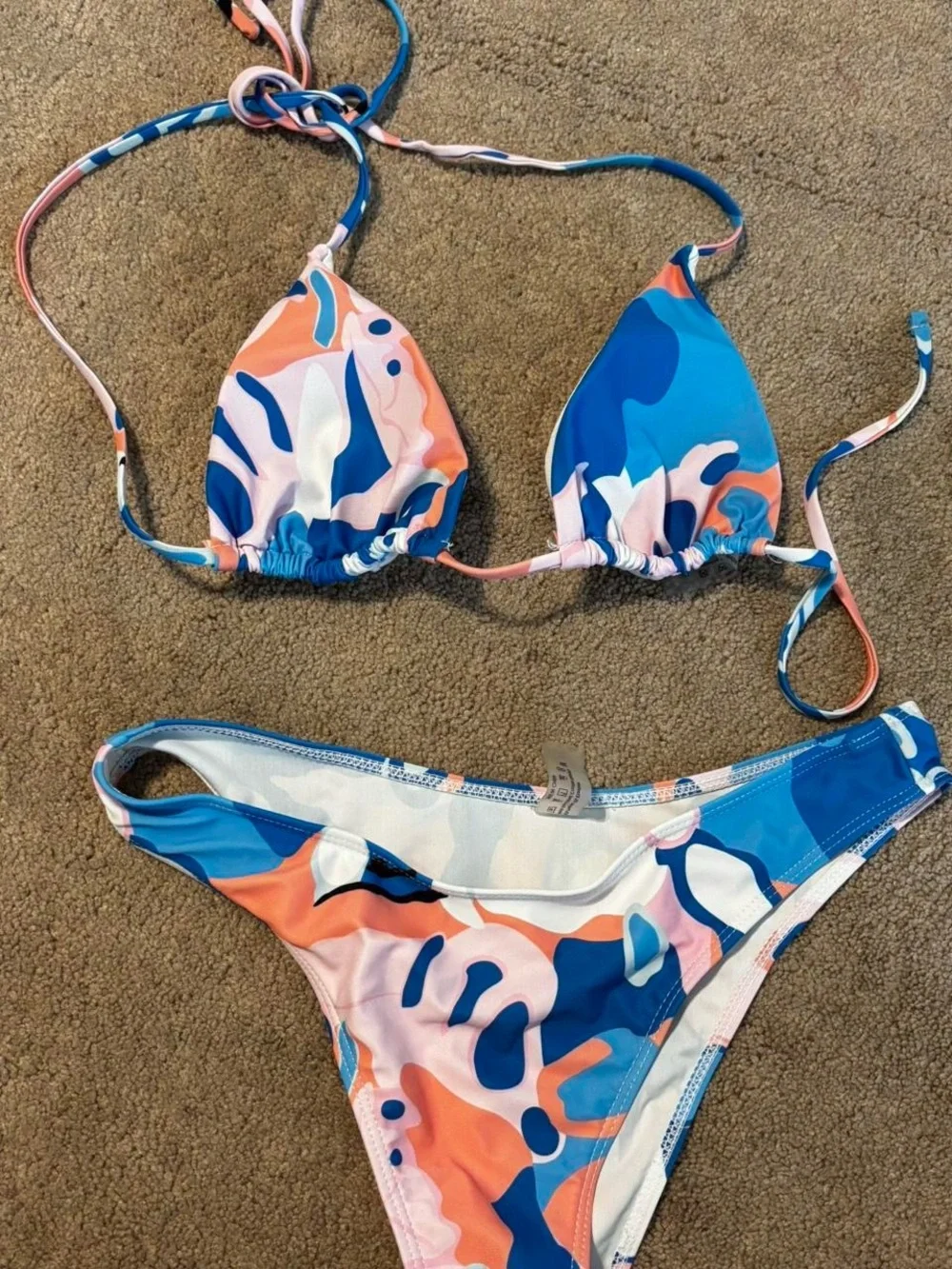 Bikini set - Picture 2 of 3